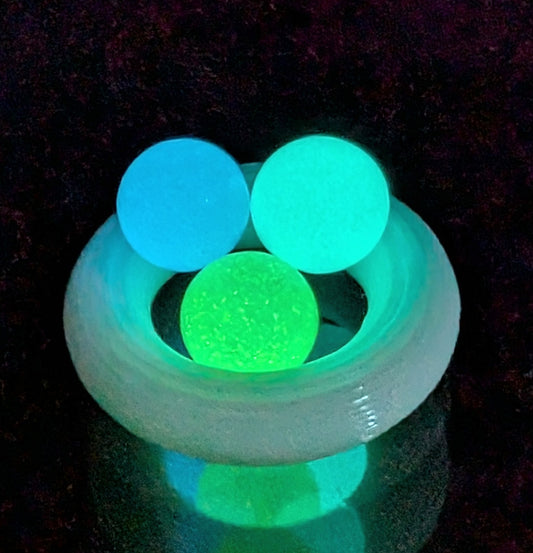 Quartz UV Glow-in-the-dark Pearls